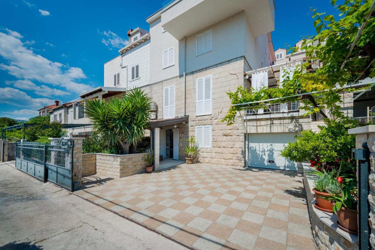 Superior Stunning Apartment Gravosa With A Free Parking Dubrovnik Kültér fotó
