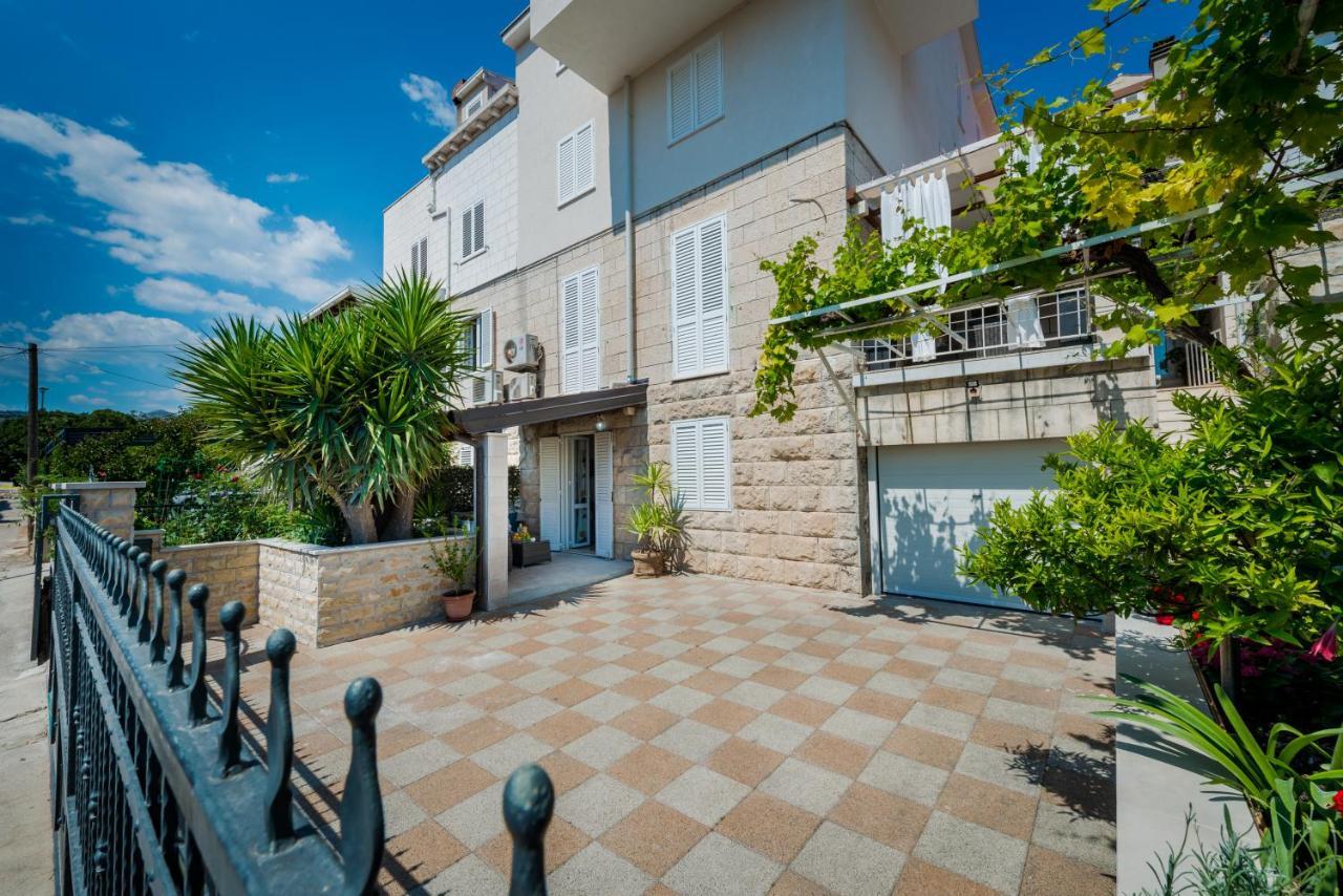 Superior Stunning Apartment Gravosa With A Free Parking Dubrovnik Kültér fotó