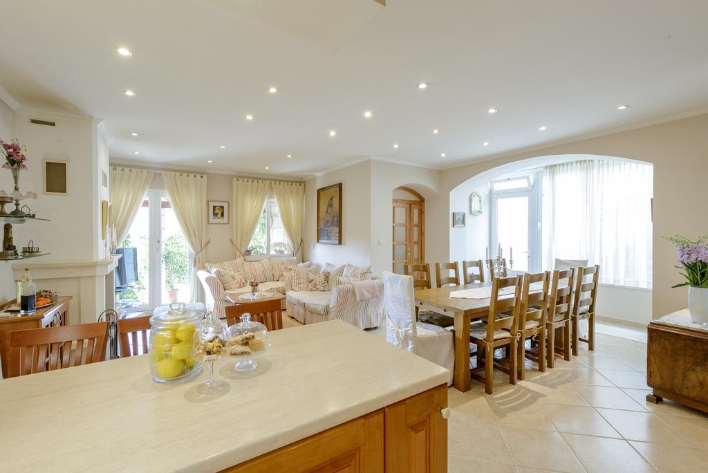 Superior Stunning Apartment Gravosa With A Free Parking Dubrovnik Kültér fotó