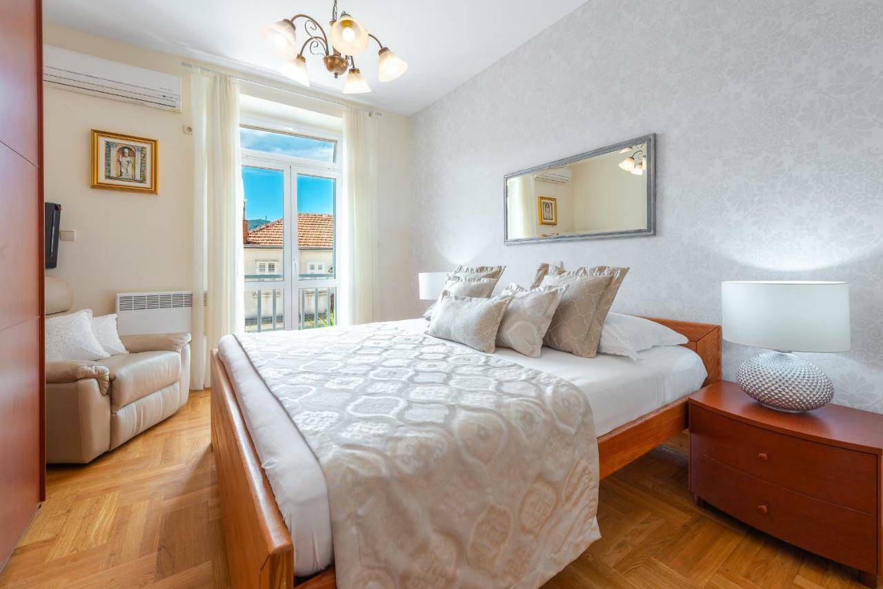 Superior Stunning Apartment Gravosa With A Free Parking Dubrovnik Kültér fotó
