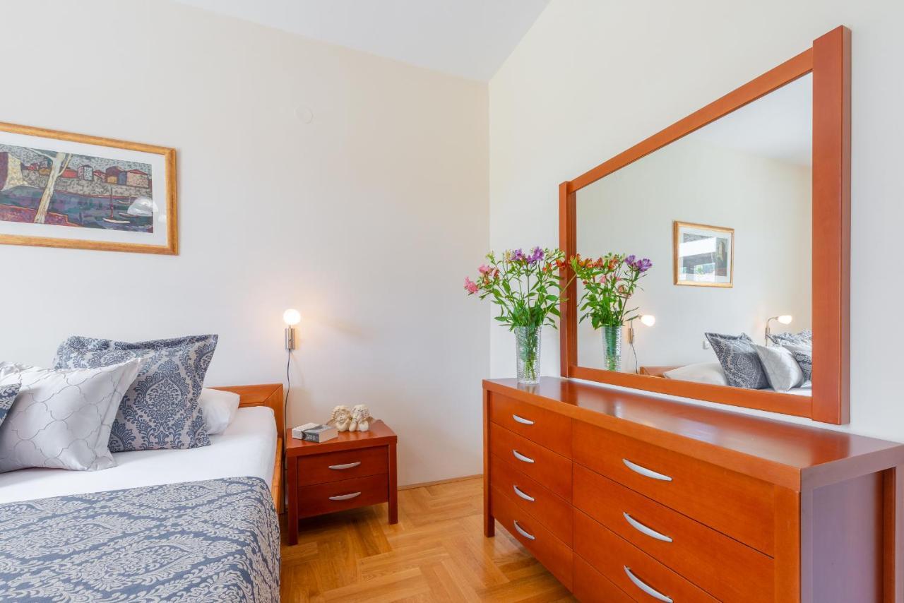 Superior Stunning Apartment Gravosa With A Free Parking Dubrovnik Kültér fotó