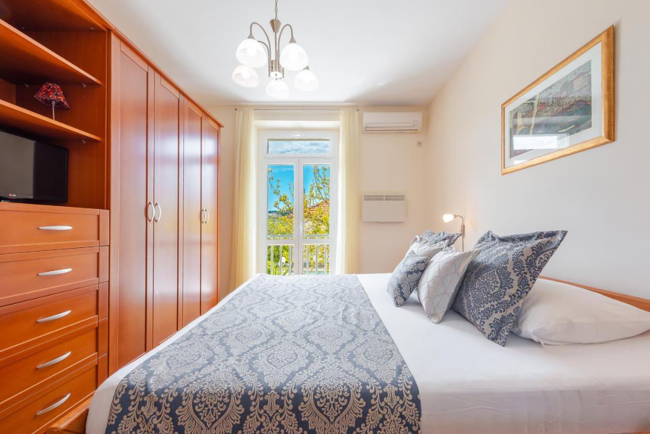 Superior Stunning Apartment Gravosa With A Free Parking Dubrovnik Kültér fotó