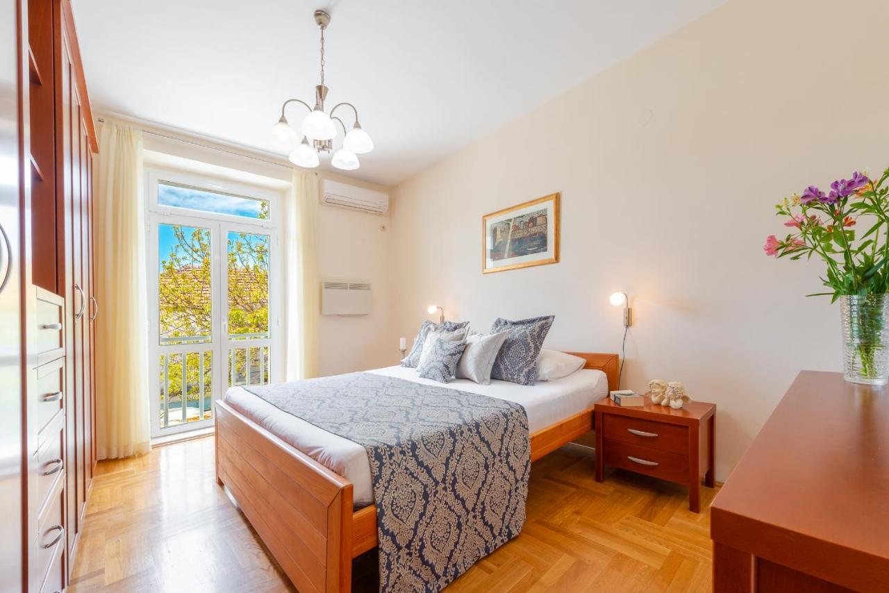 Superior Stunning Apartment Gravosa With A Free Parking Dubrovnik Kültér fotó